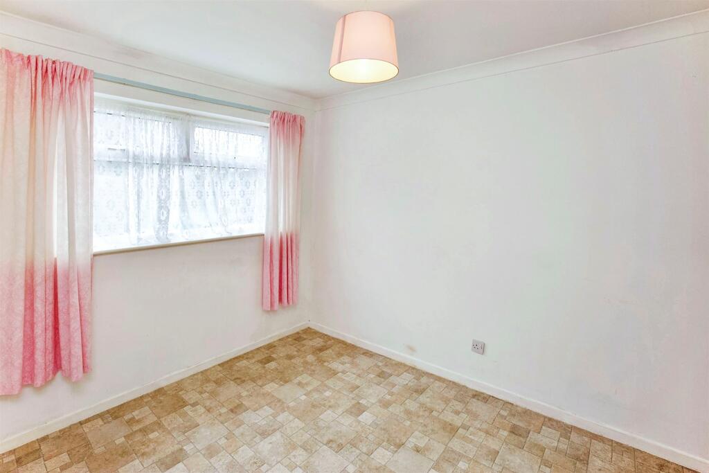 Newbroke Road, Gosport photo 4
