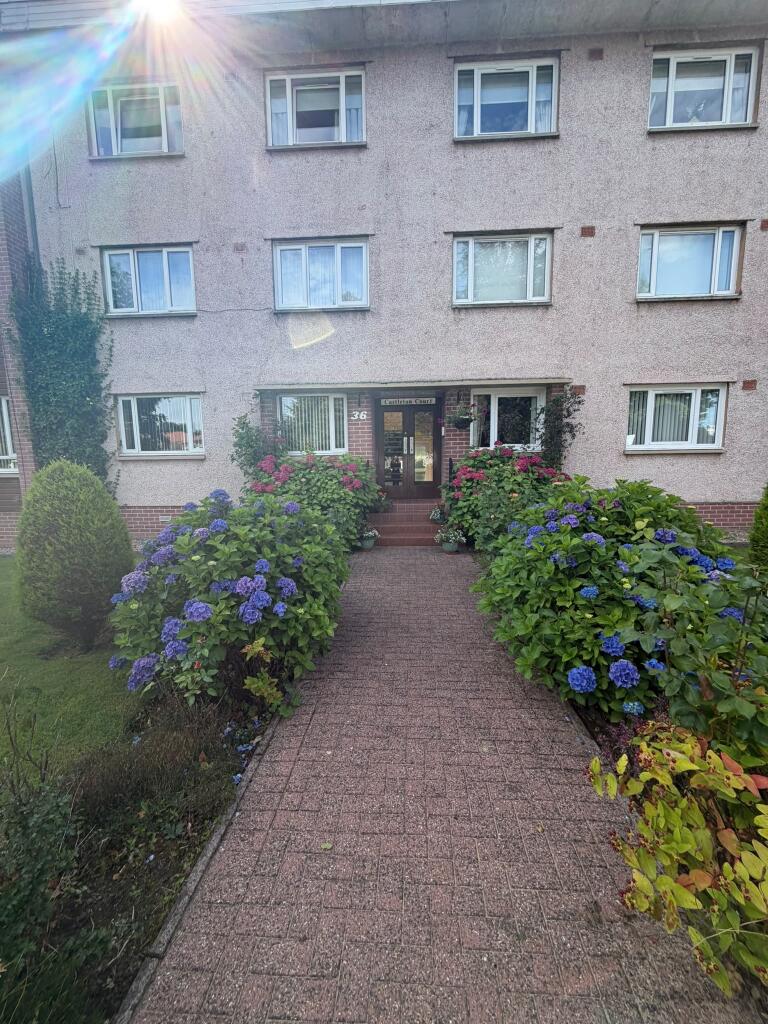 Main image of property: Castleton Court, Newton Mearns, G77