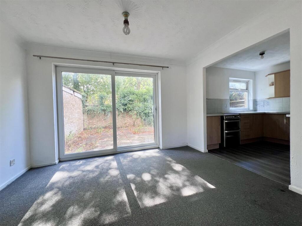House in Milton Keynes - View 3