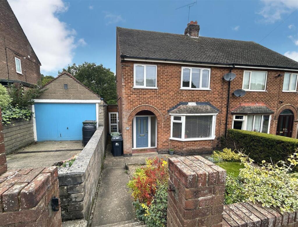3-bed semi-detached on Hawkins Drive, Ambergate, Belper, £275,000