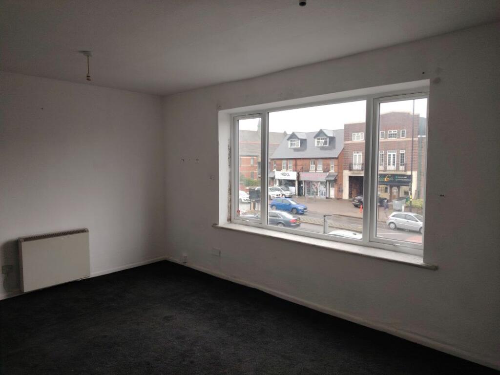 Apartment in Birmingham, West Midlands - View 4
