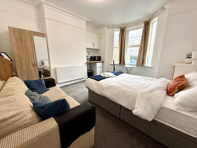 Main image of property: Room 3, Bullingdon road