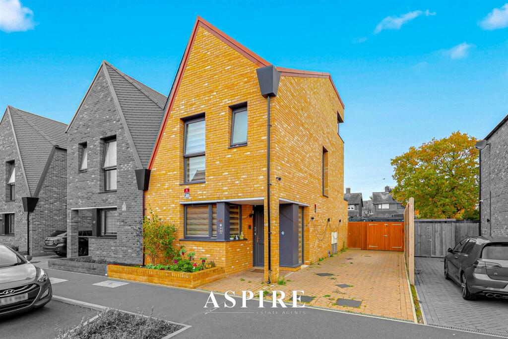 Main image of property: Cheshire Walk, Basildon