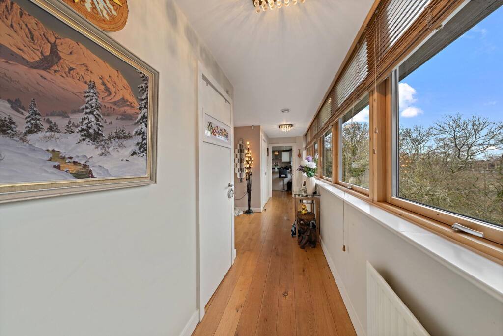 Apartment in Harlow, Newhall - View 5
