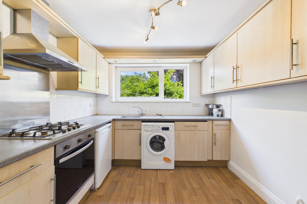 Apartment in Hemel Hempstead - View 4