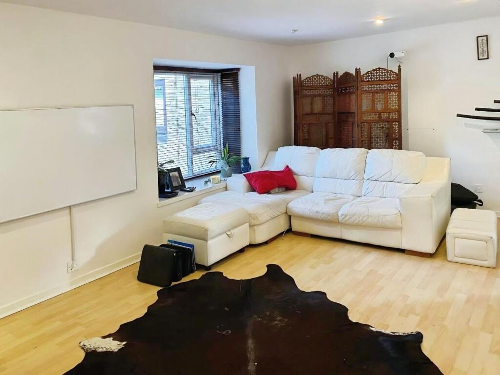 Apartment in Birmingham, Wylde Green, Erdington - View 4
