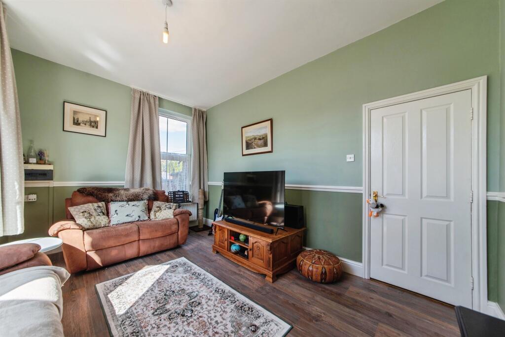 House in North Kesteven, Heckington - More