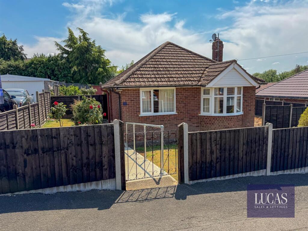 Main image of property: Dene Close, Kettering