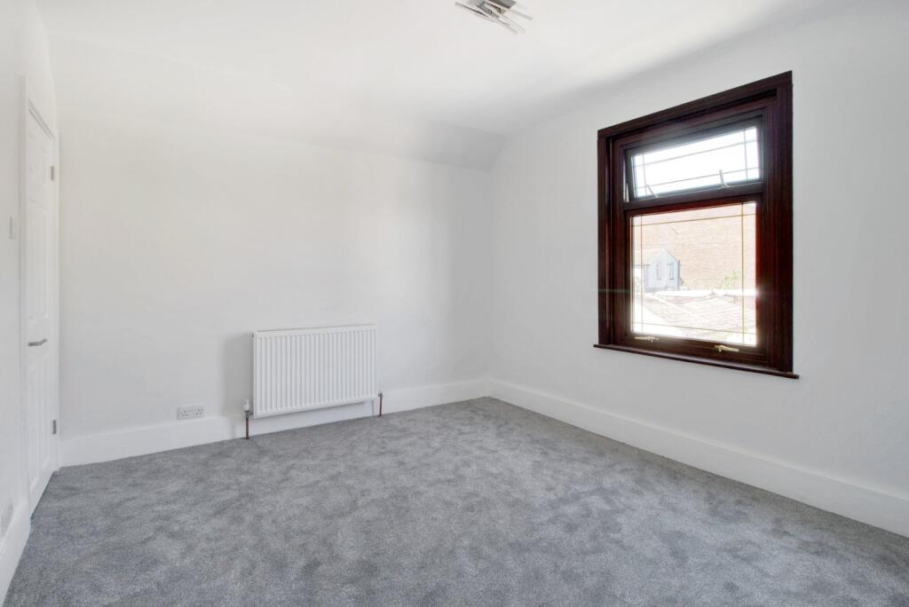 House in Dartford, Swanscombe - View 5