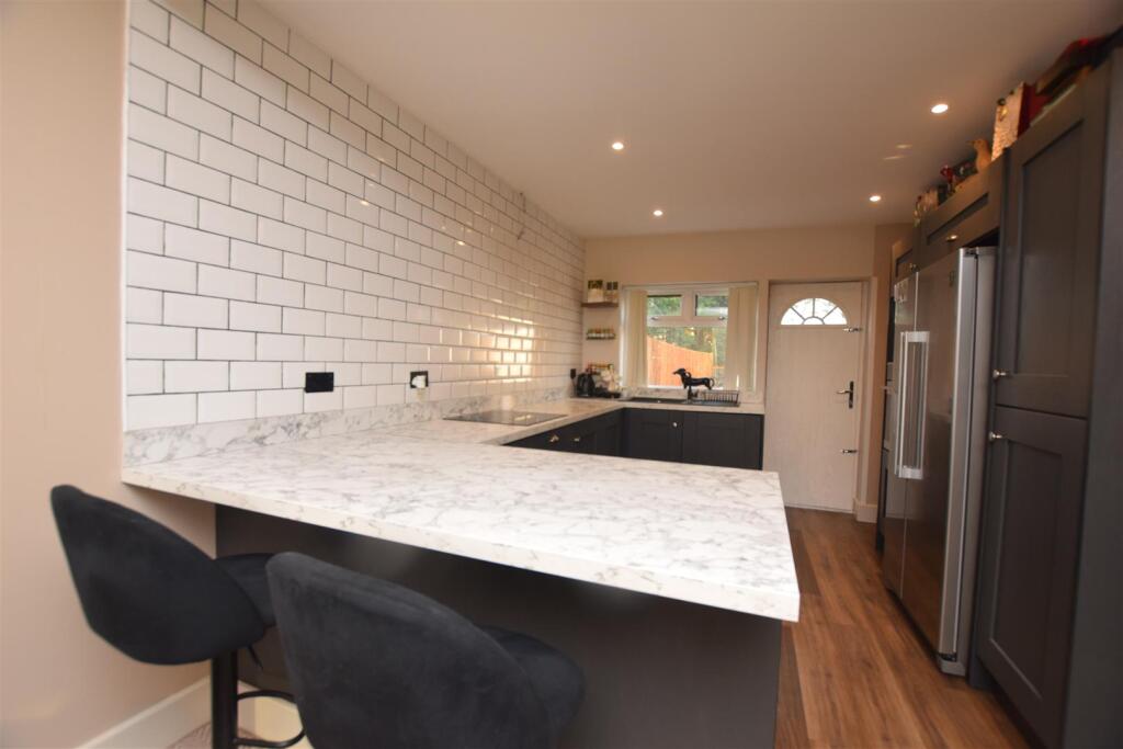 Kirkway, Alkrington,Manchester photo 3