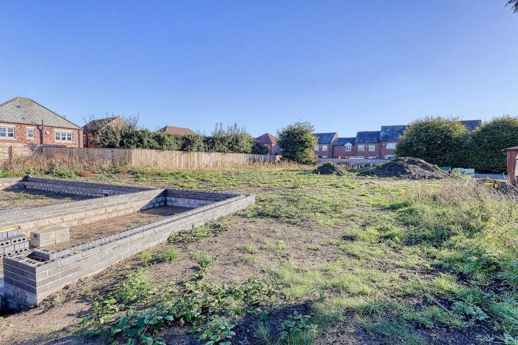 Land to the rear of 11-13 High Street, Scotter - View 4