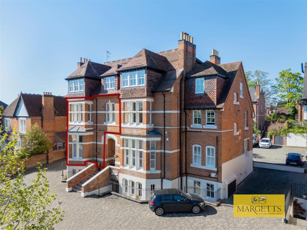 Main image of property: Southcotes, Warwick New Road, Royal Leamington spa