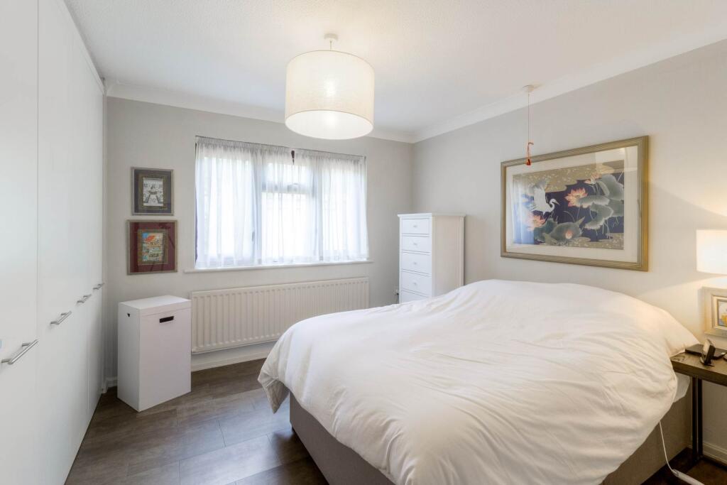 House in Milton Keynes, Conniburrow, Great Linford - More