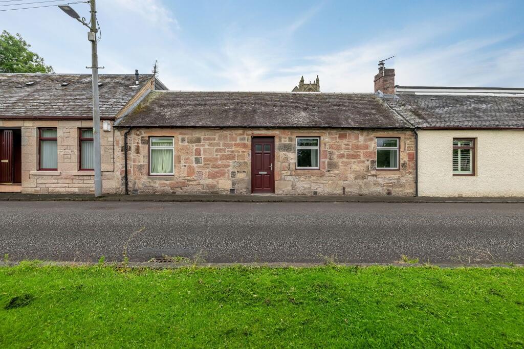 Main image of property: 11 Green Street, Stonehouse, Larkhall, ML9 3LW