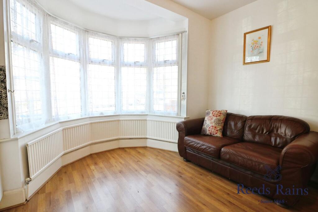 Bute Road, Ilford, IG6 photo 2