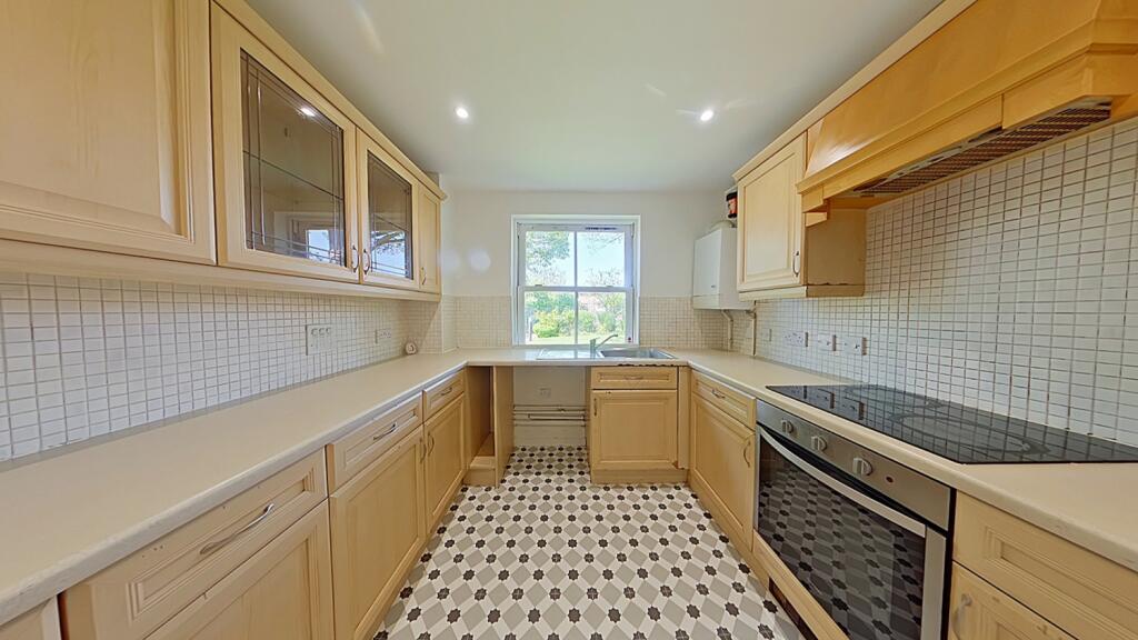 7 Highfield House photo 5
