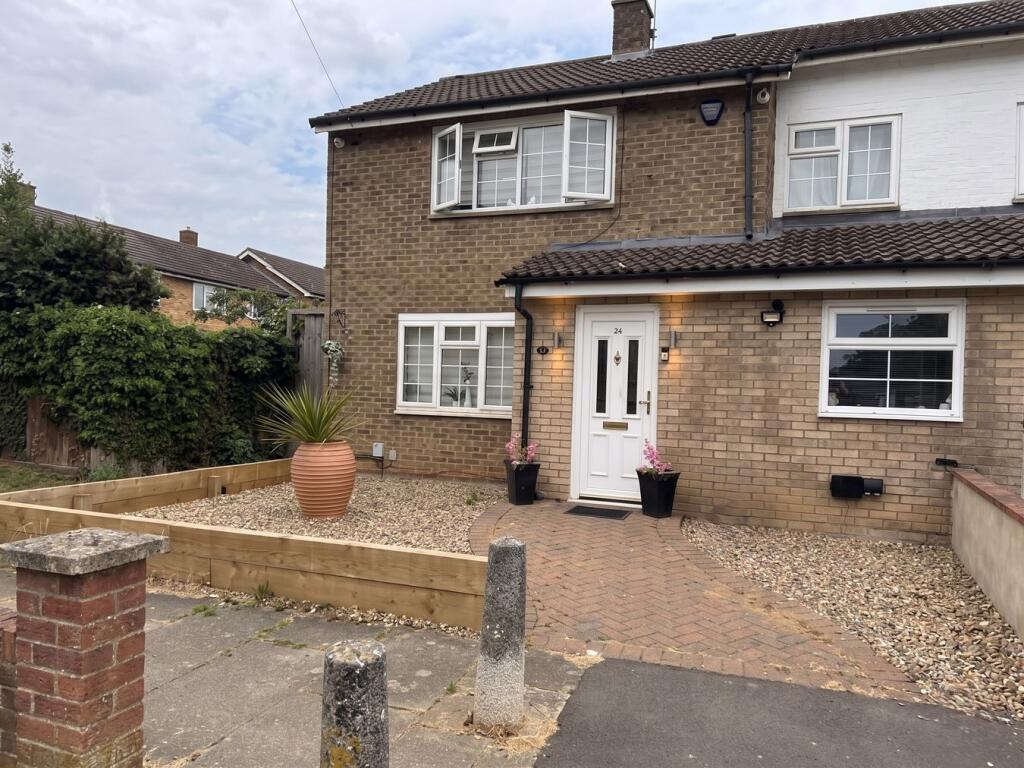 Main image of property: Forest Row, Stevenage, SG2