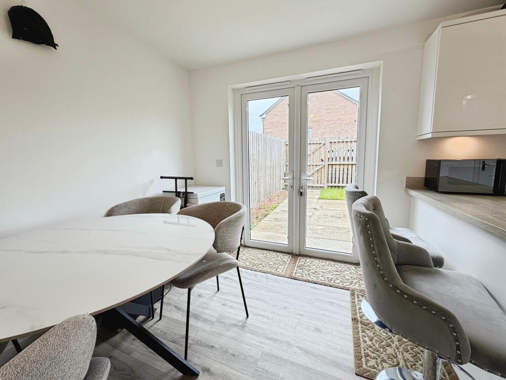 House in Glasgow, Darnley Mains, Darnley - View 5