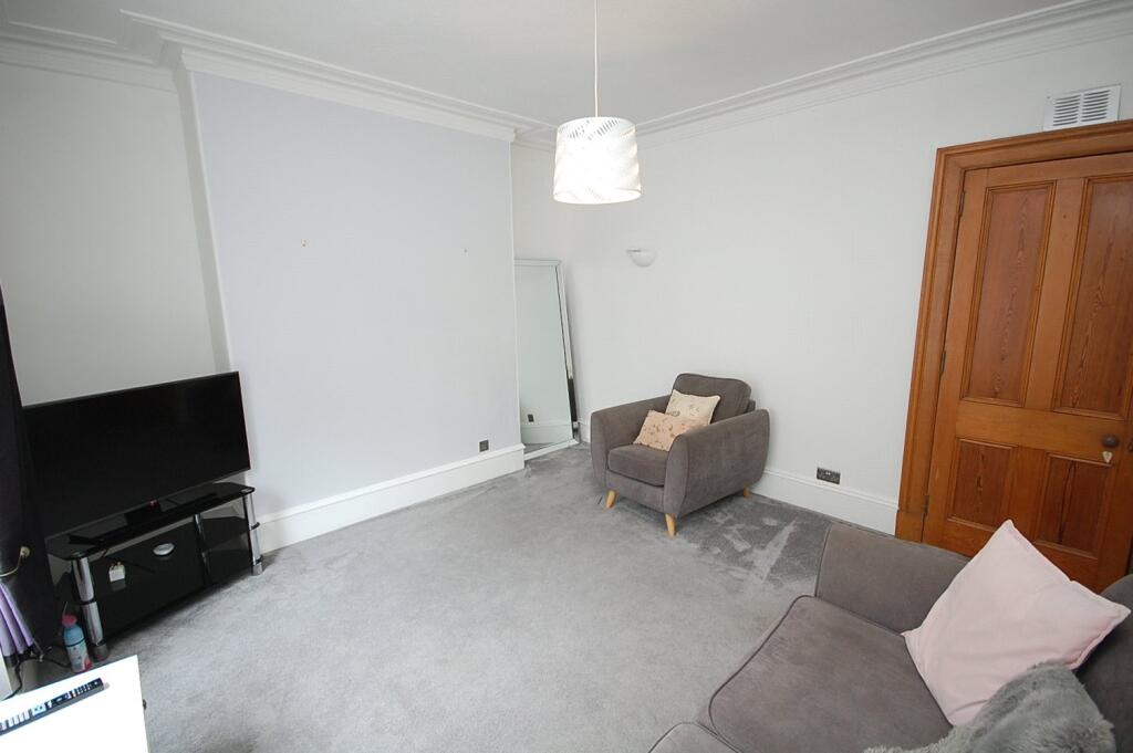 Apartment in Aberdeen, Gilcomston, Rosemount and Mile End - View 3