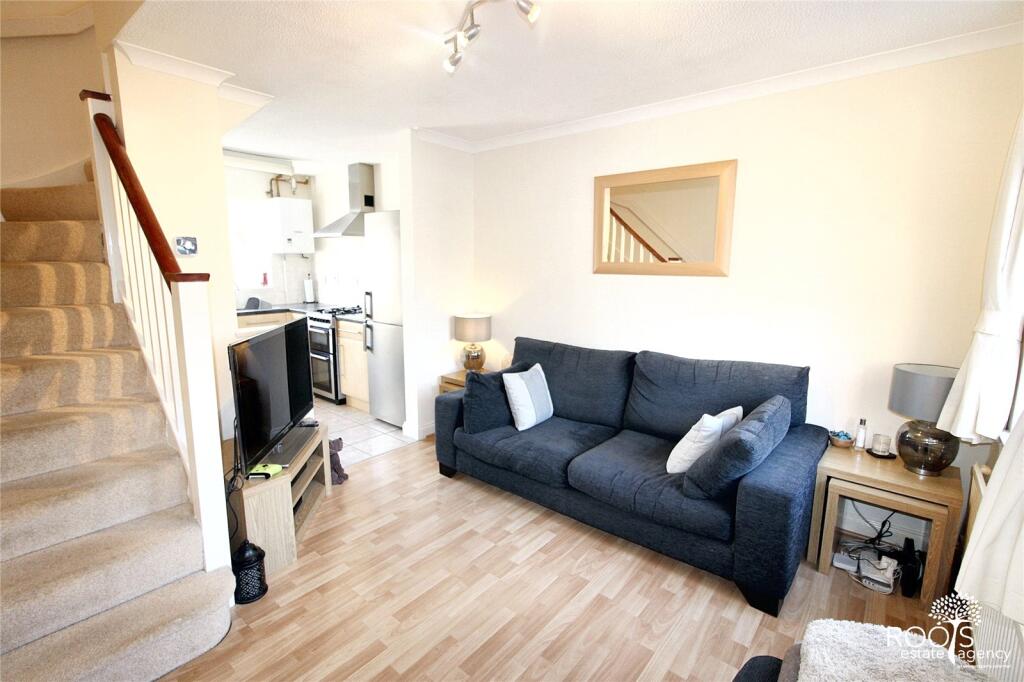 Nideggen Close, Thatcham, Berkshire, RG19 photo 3