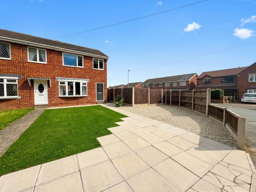 Main image of property: Painthorpe Lane, Crigglestone, WF4