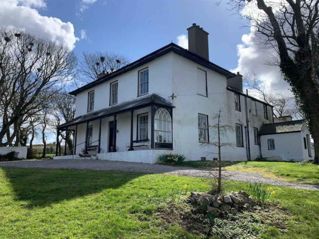 Main image of property: Amlwch