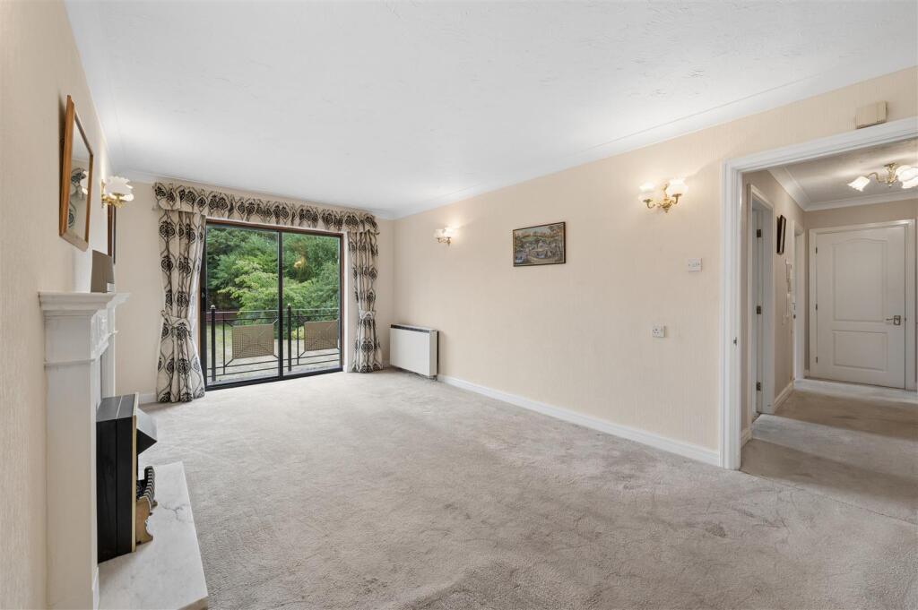Apartment in Liverpool, Redgate, Formby - View 2