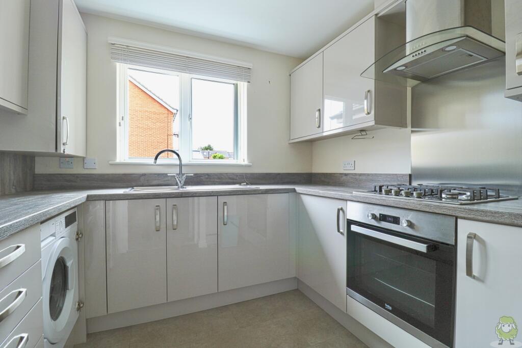 Apartment in Newcastle upon Tyne - View 5