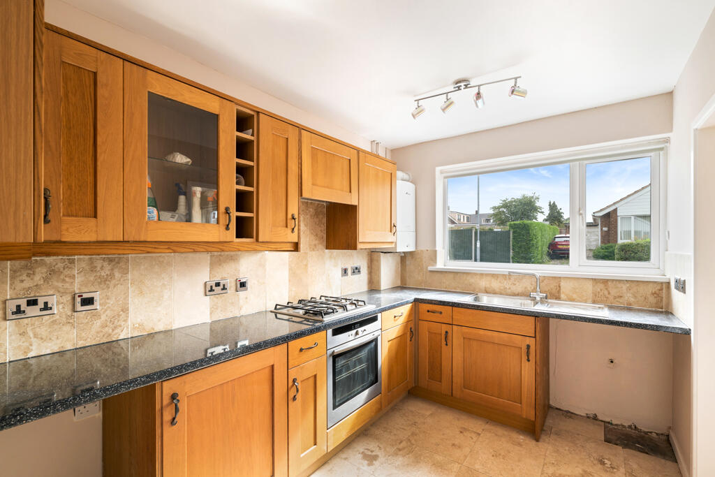 Sycamore Close, Cherry Willingham, Lincoln, Lincolnshire, LN3 4BJ photo 3