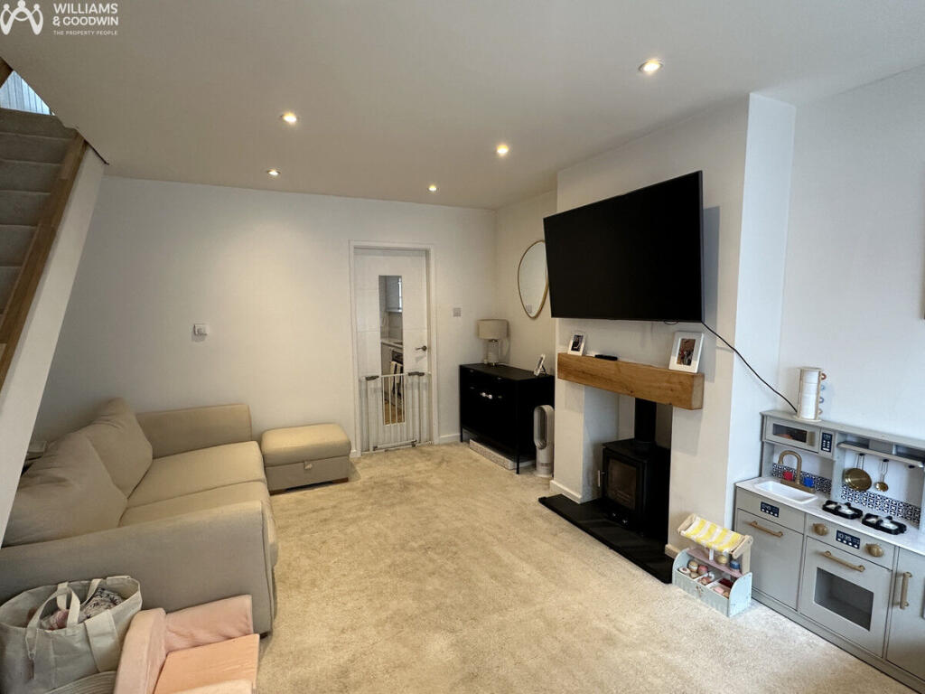 Main image of property: Hen Aelwyd, Bethesda, Gwynedd, LL57