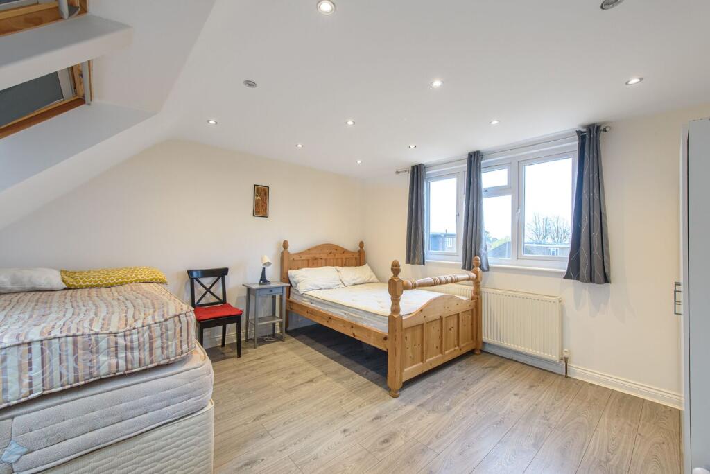 House in London - View 4