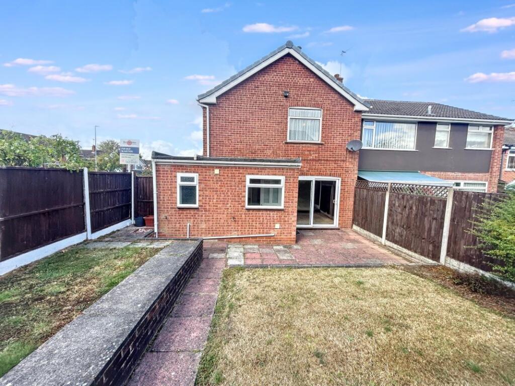 House in Walsall, West Midlands - View 3