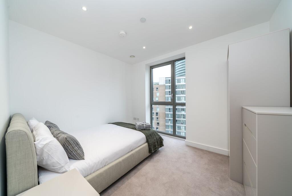 3 bedroom flat for rent