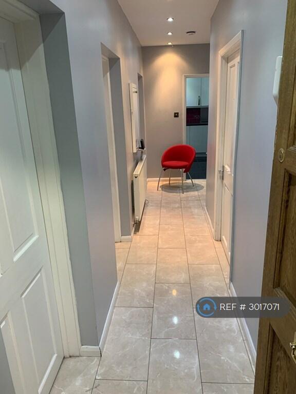 Apartment in London, St. George in the East, Shadwell - View 4