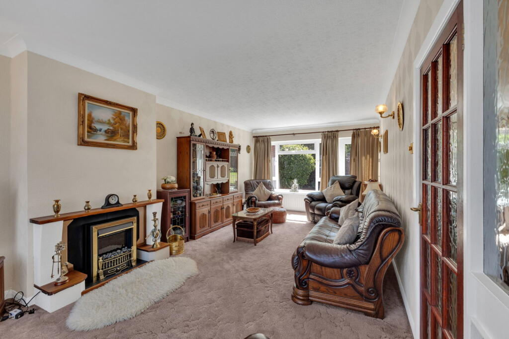 House in Dunstable, Central Bedfordshire - View 2
