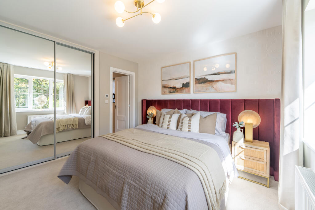 House in Wokingham - More