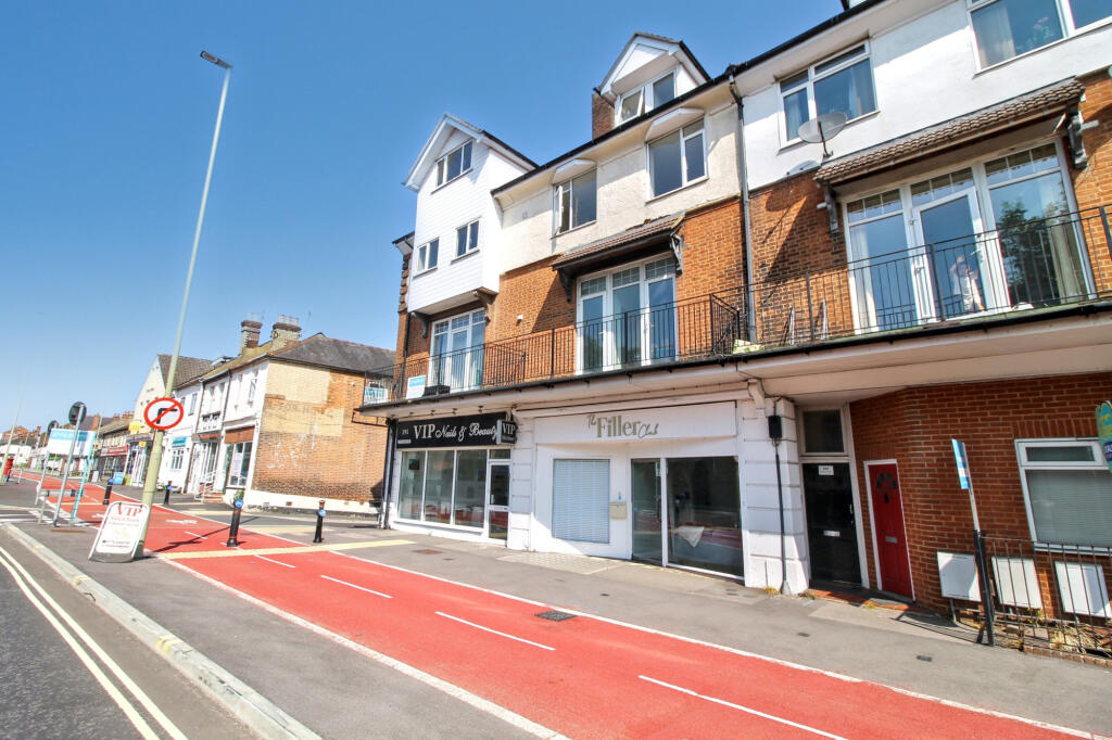 Main image of property: 195 Lynchford Road, Farnborough , Hampshire, GU14