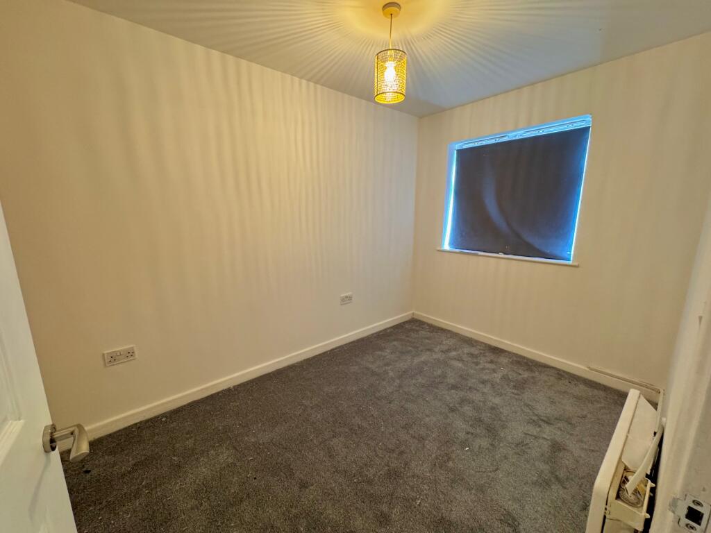 Apartment in Birmingham, West Midlands - More