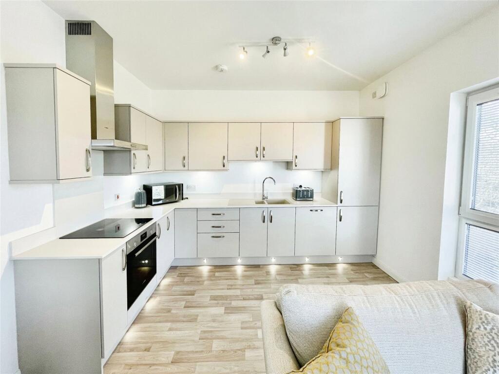 Apartment in Inverness - View 3