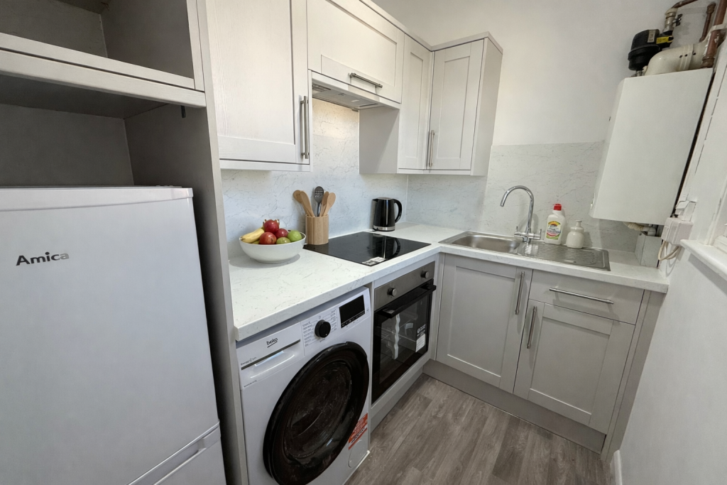 Apartment in West Sussex - View 3