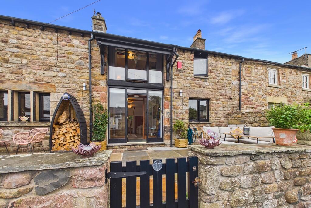 Main image of property: 87 High Road, Halton, Lancaster, Lancashire, LA2 6PS