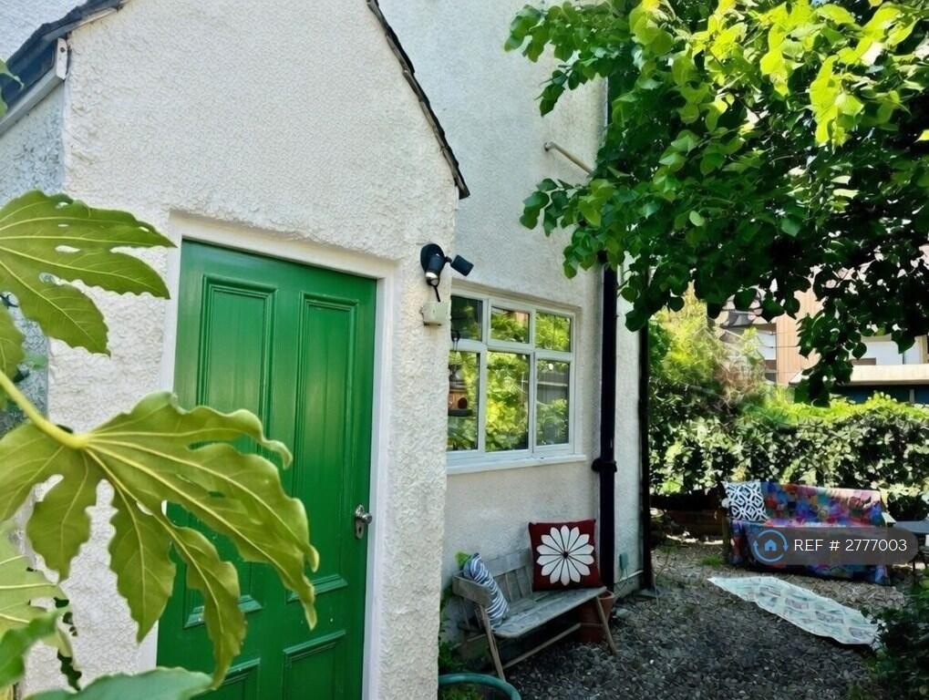 Main image of property: Arterberry Road, London, SW20