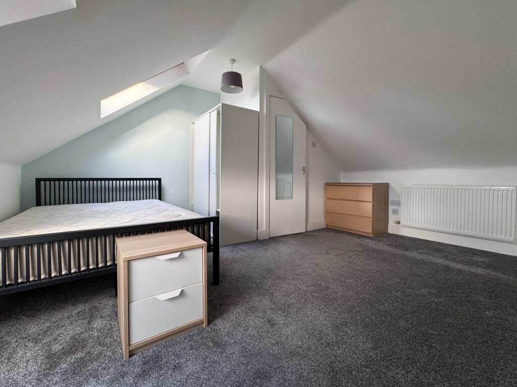 Main image of property: Northumberland Avenue, Reading, RG2