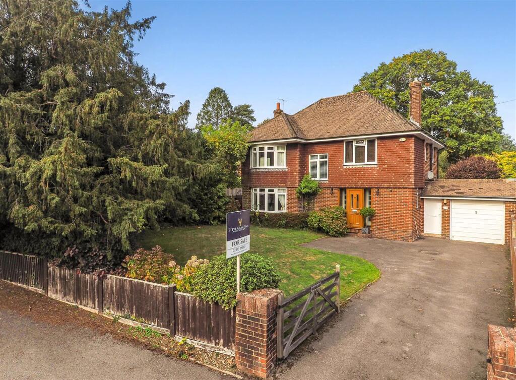 Main image of property: Queens Road, Waterlooville