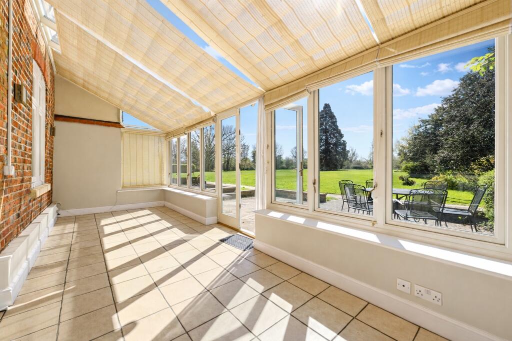 Additional image 7 of Astwick Manor, Coopers Green Lane, Hatfield, Hertfordshire, AL10