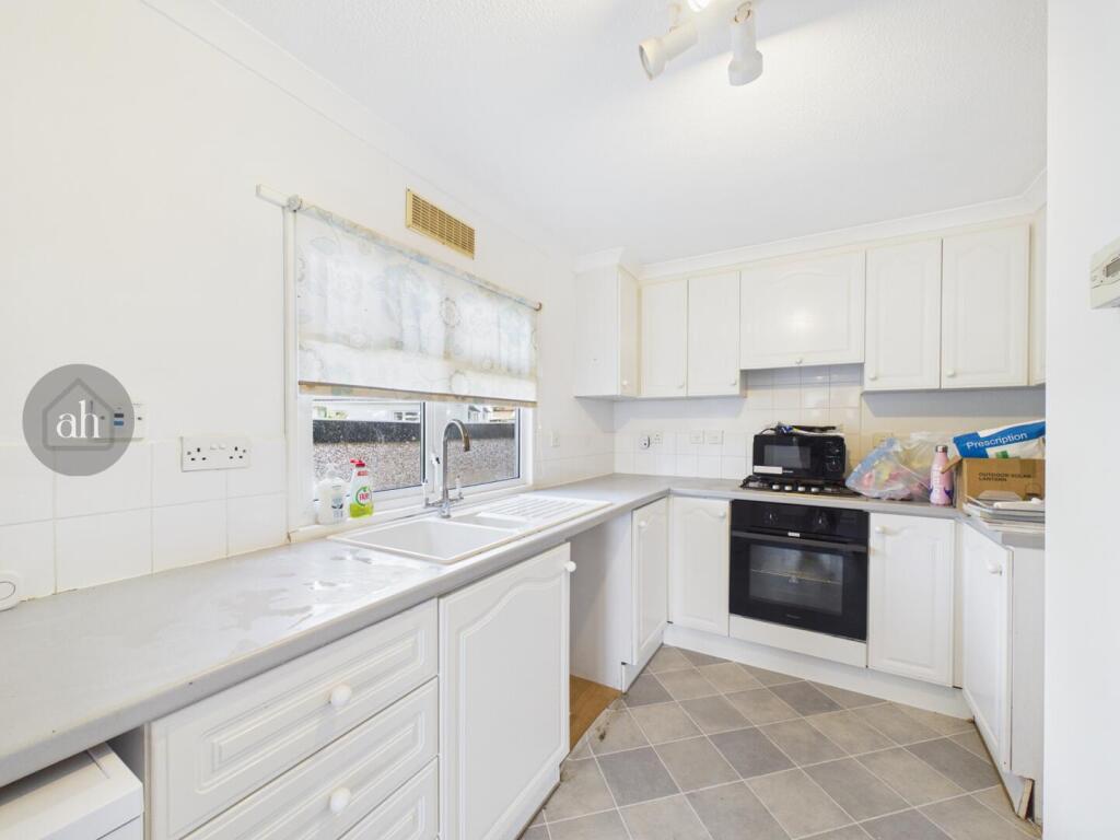 House in Ipswich - View 5