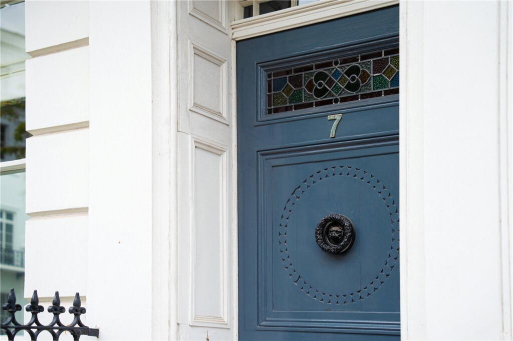 Clarendon Square, Leamington Spa, Warwickshire, CV32 photo 4