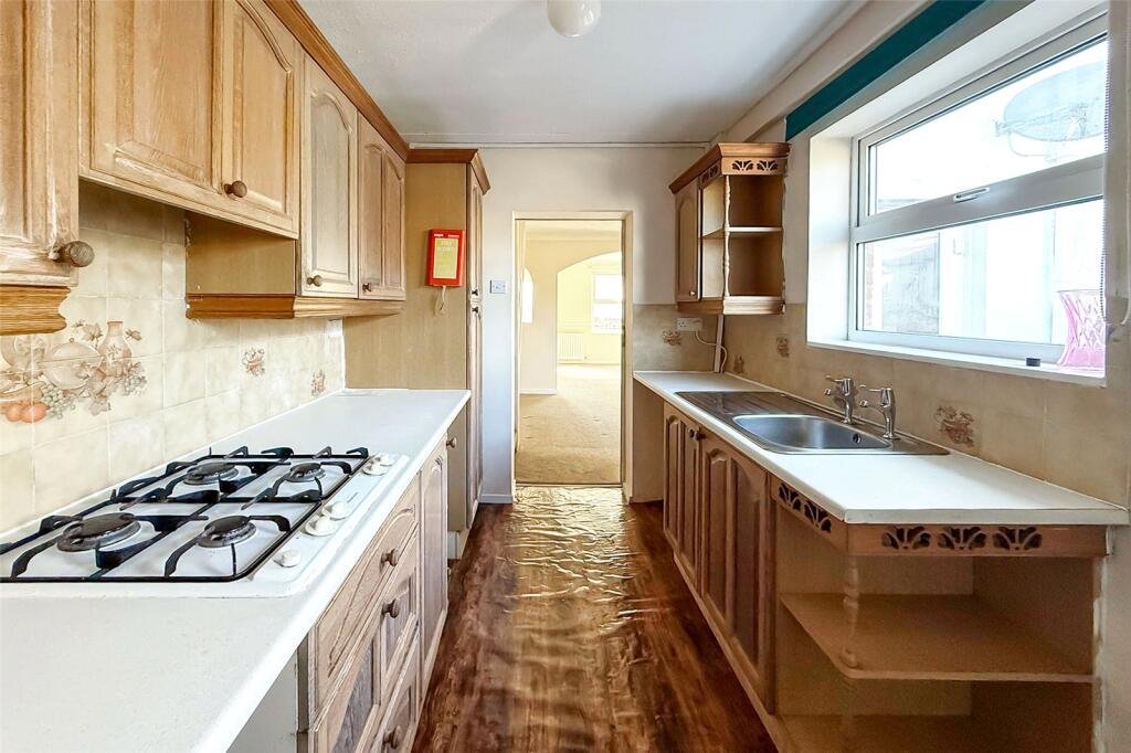 Beaconsfield Road, Wick, Littlehampton, West Sussex - View 4