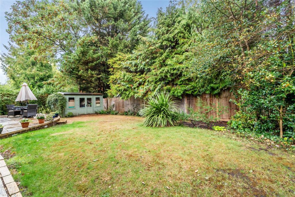 House in Guildford - View 2