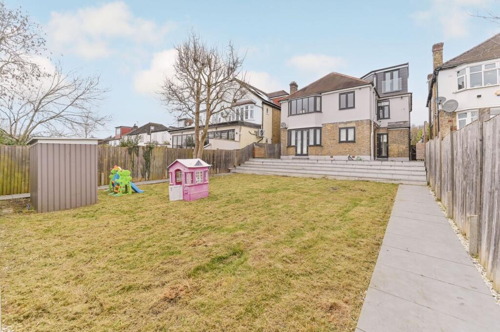 House in London - View 5